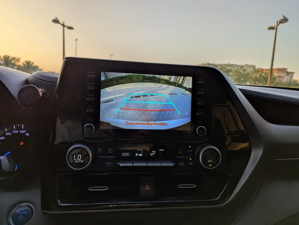 Toyota Highlander GXR 2020 - Hybrid - GCC Specs - Excellent Condition - Image 8