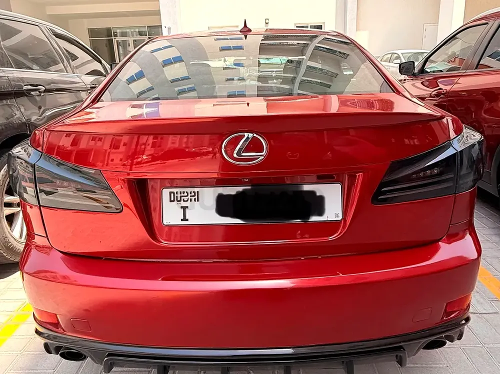 Lexus IS 250 2009 | V6 Engine | Sporty Sedan | Clean Interior - Image 6