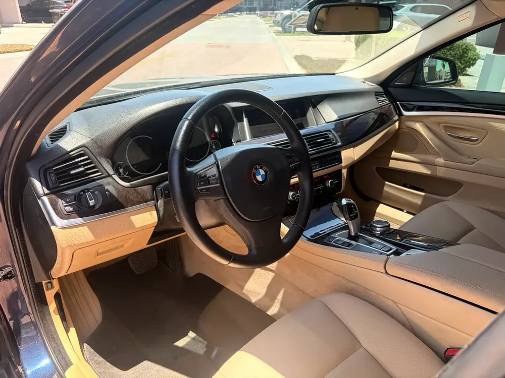 BMW 5-Series 520i 2016 GCC Specs - Image 6