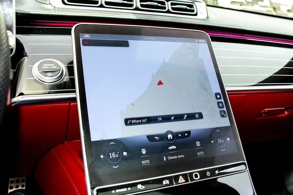 2021 - BENZ S500 4MATIC - LIKE NEW - ONLY 53,000 KM - Image 11