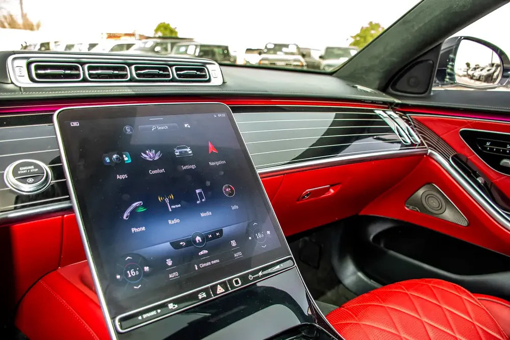 2021 - BENZ S500 4MATIC - LIKE NEW - ONLY 53,000 KM - Image 12