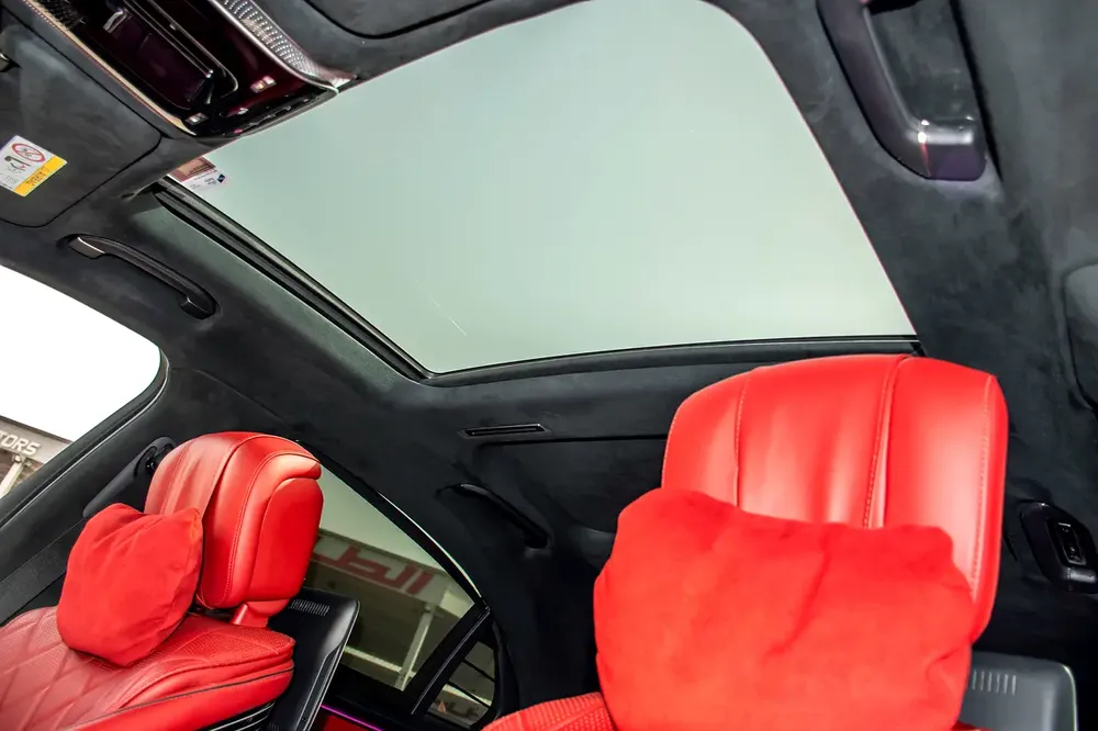 2021 - BENZ S500 4MATIC - LIKE NEW - ONLY 53,000 KM - Image 17