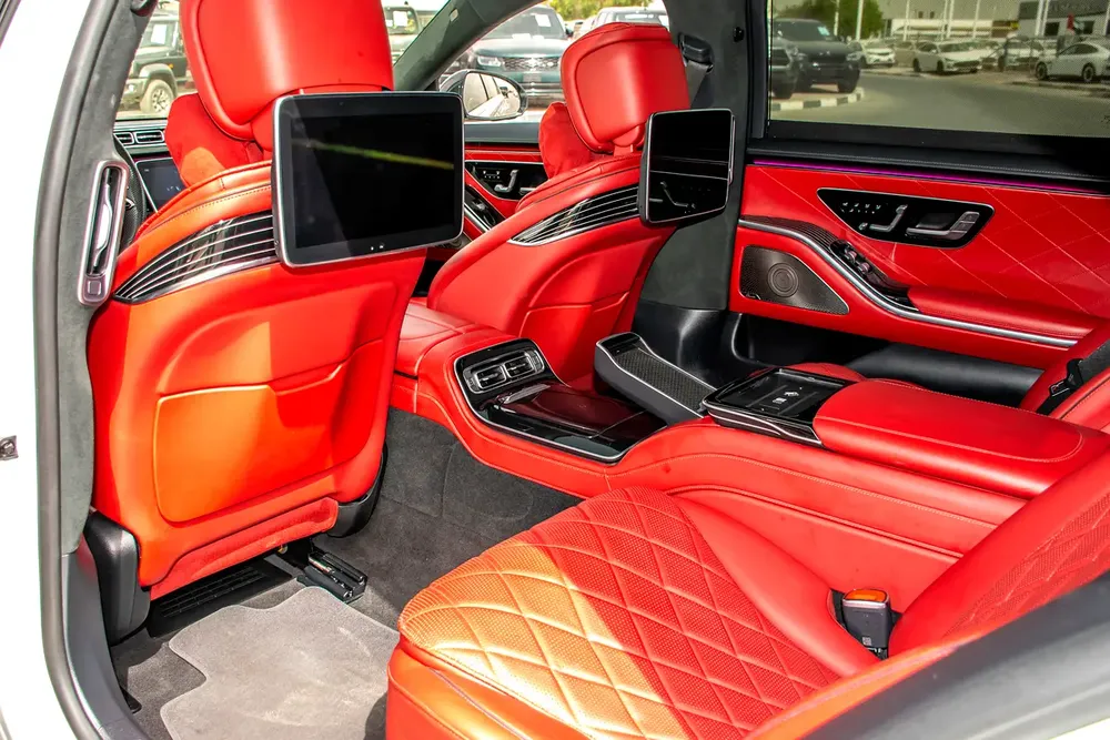 2021 - BENZ S500 4MATIC - LIKE NEW - ONLY 53,000 KM - Image 18