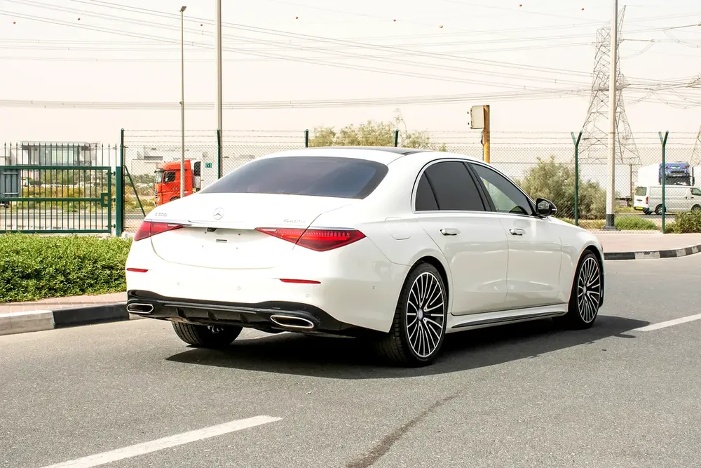 2021 - BENZ S500 4MATIC - LIKE NEW - ONLY 53,000 KM - Image 8