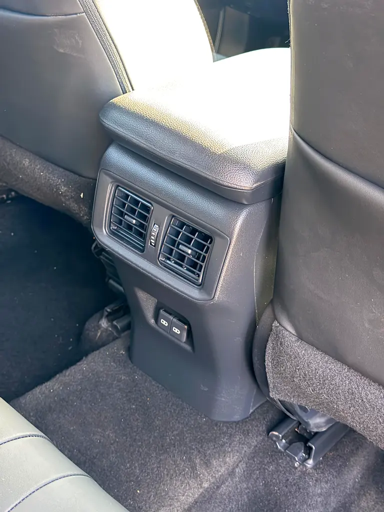TOYOTA RAV4 2023 - FULL OPTION - V4 . 2.5 Engine - Image 16