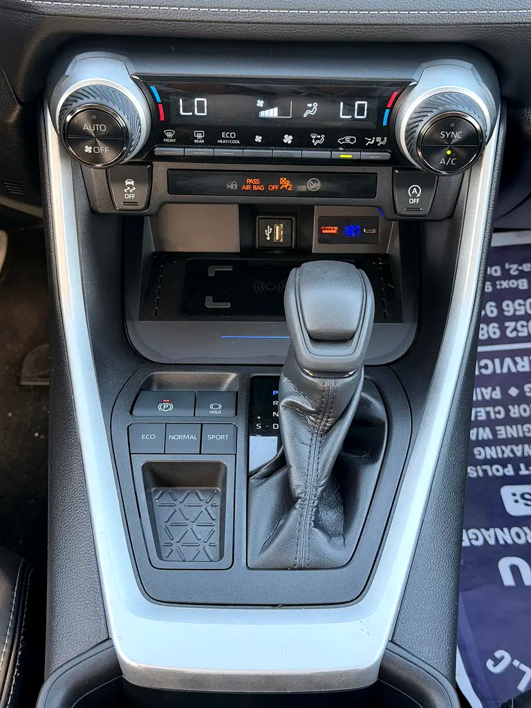 TOYOTA RAV4 2023 - FULL OPTION - V4 . 2.5 Engine - Image 6