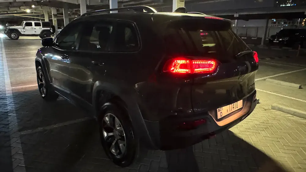 Jeep Cherokee Trailhawk 2014 GCC Specs - Image 4