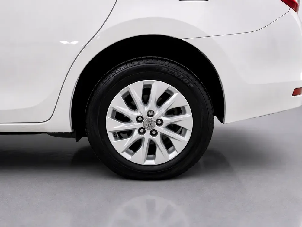 Toyota Corolla 2018 SE Plus GCC Specs - Image 8
