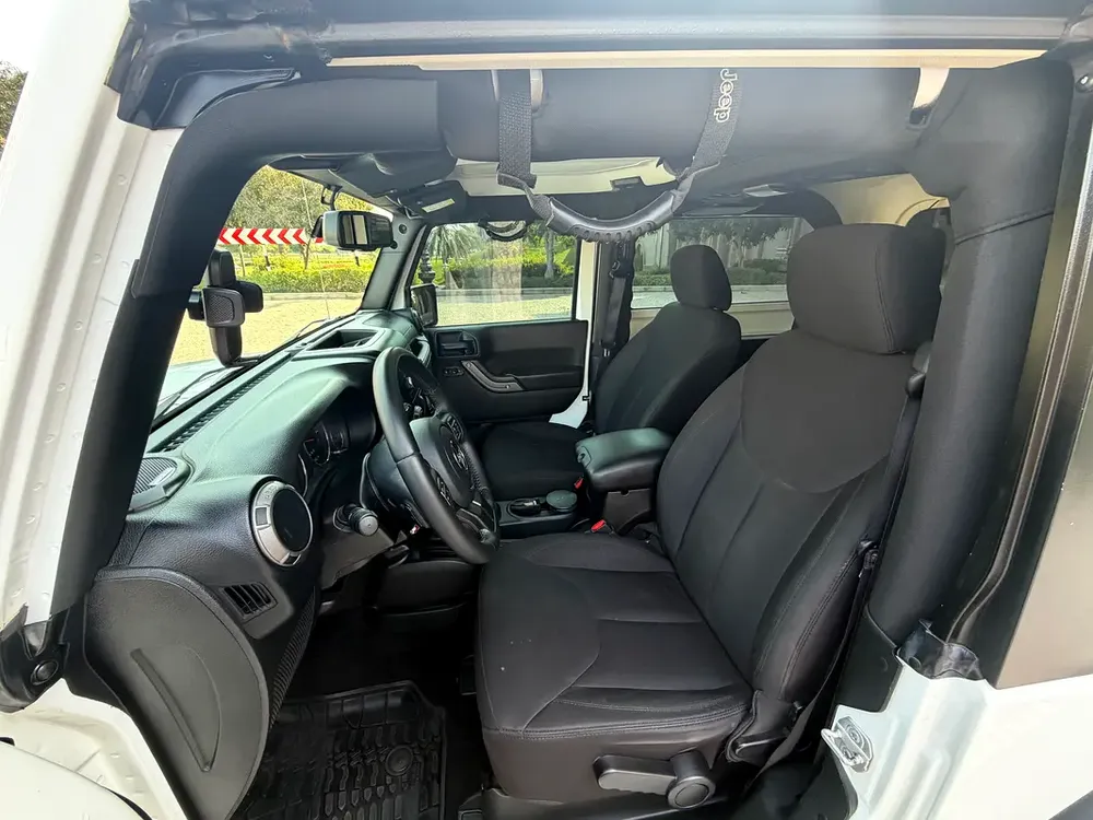 Jeep Wrangler JK Willys 2018, GCC, Well Maintained - Image 9