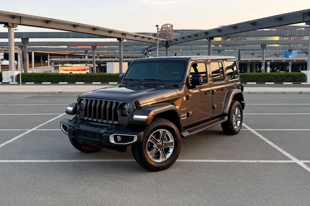 Al-Futtaim Service History / 2 Keys | Jeep Wrangler JL Sahara Unlimited 2021 GCC Specifications - Image 4