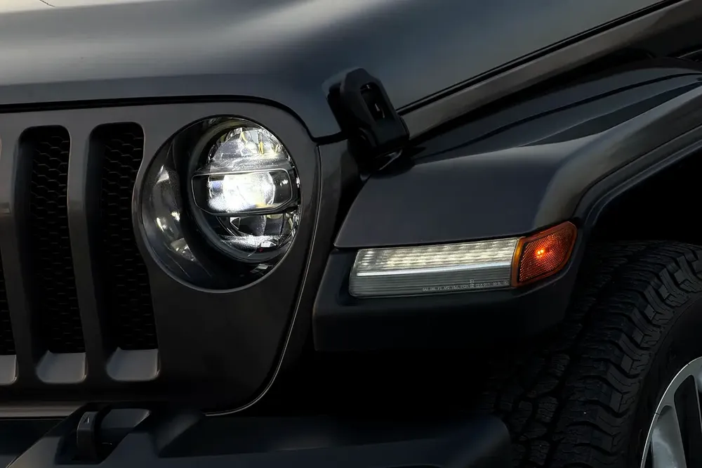 Al-Futtaim Service History / 2 Keys | Jeep Wrangler JL Sahara Unlimited 2021 GCC Specifications - Image 5