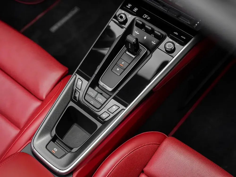 SWAP YOUR CAR for Turbo S Cabrio 2023 Sport Design - Carbon Package - Lifting - Image 13