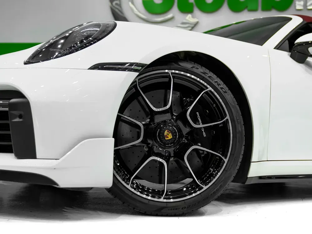 SWAP YOUR CAR for Turbo S Cabrio 2023 Sport Design - Carbon Package - Lifting - Image 7