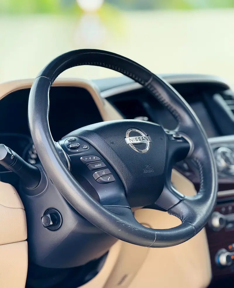 2018 NISSAN PATHFINDER SL GCC SPECS IN EXCELLENT CONDITION - Image 6