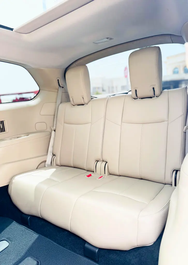 2018 NISSAN PATHFINDER SL GCC SPECS IN EXCELLENT CONDITION - Image 8
