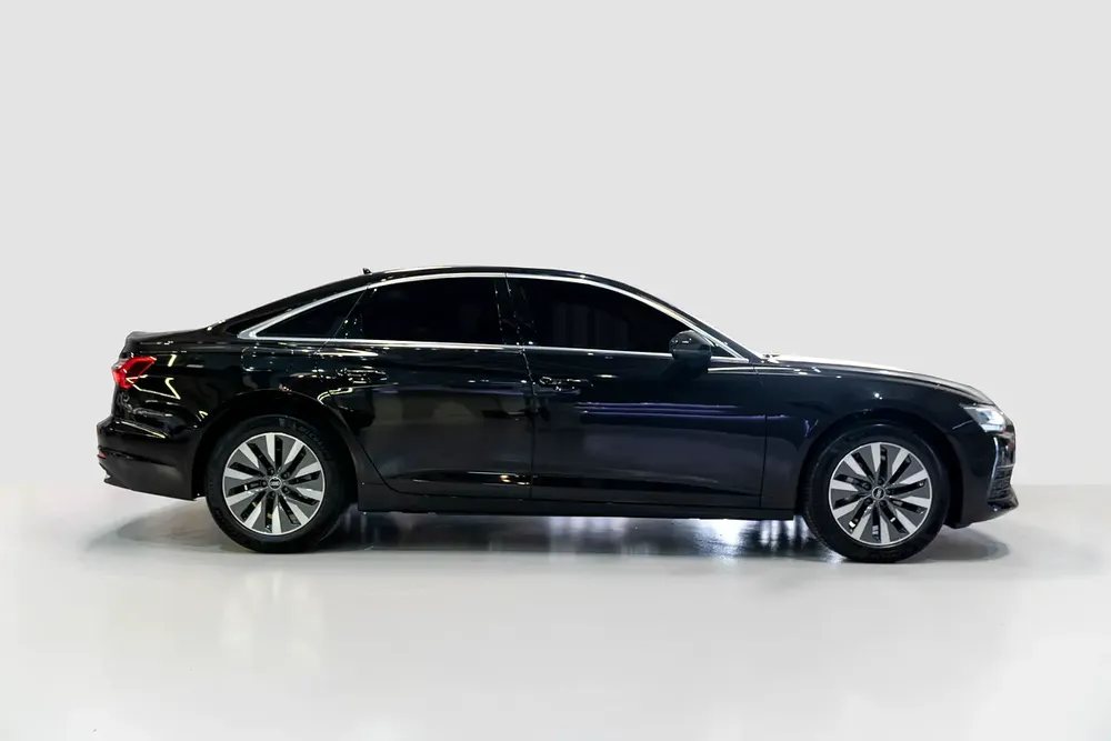 Audi A6 40 TFSI 2023 - Image 11