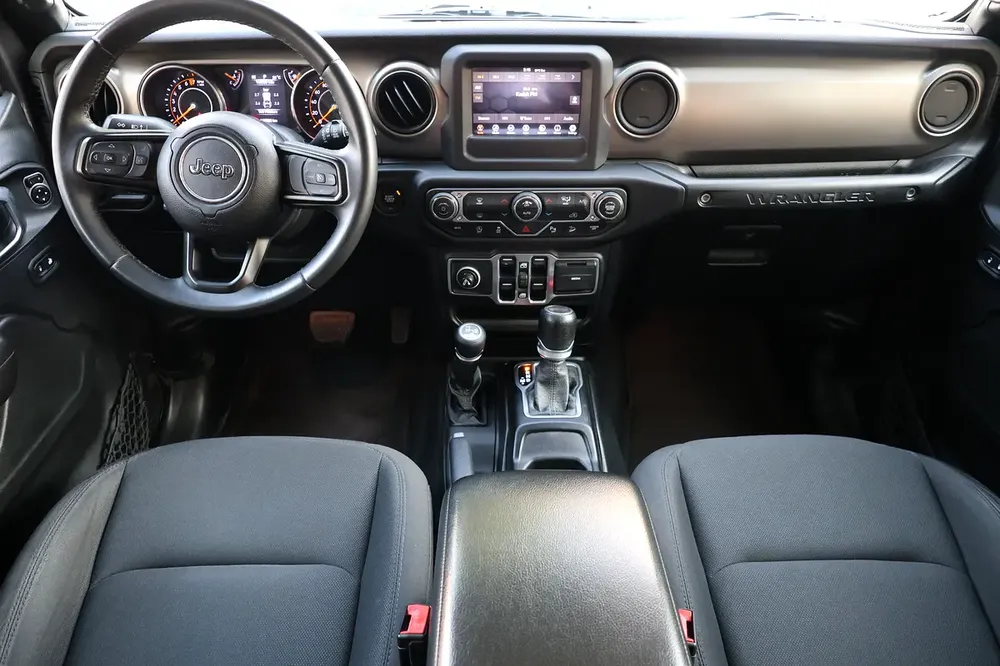 JEEP WRANGLER -unlimited sport 2018-129000KM-GCC SPECS-FULL SERVICE HISTORY-EXCELLENT CONDITION - Image 14