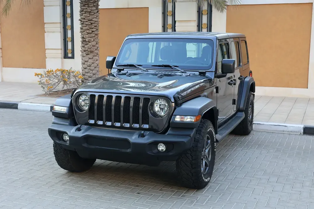 JEEP WRANGLER -unlimited sport 2018-129000KM-GCC SPECS-FULL SERVICE HISTORY-EXCELLENT CONDITION - Image 5