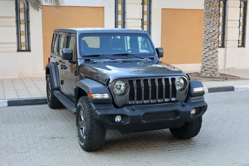JEEP WRANGLER -unlimited sport 2018-129000KM-GCC SPECS-FULL SERVICE HISTORY-EXCELLENT CONDITION - Image 6