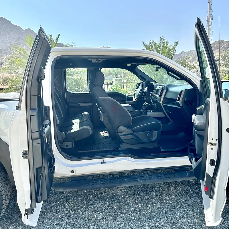 FORD F150 Raptor - Image 12
