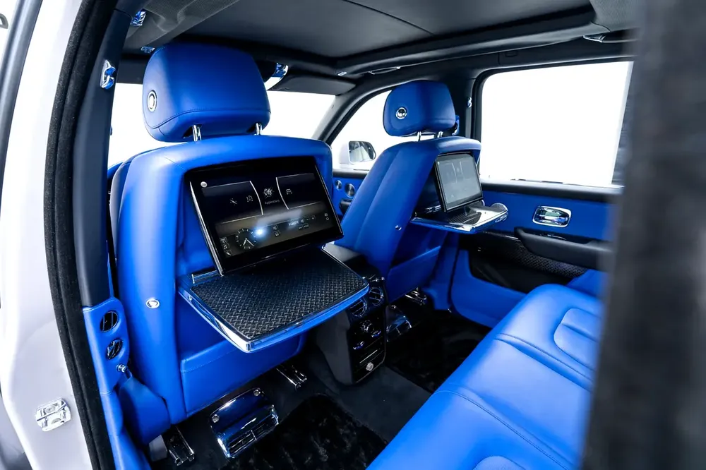 2020 ROLLS ROYCE CULLINAN  BY MANSORY | GCC | | FULL CARBON - Image 15