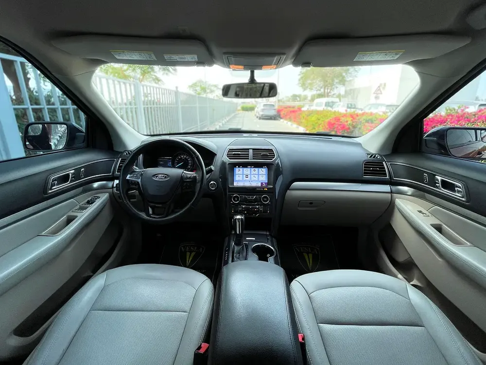 UNLIMITED MILEAGE WARRANTY / 4WD + NAVIGATION + CAMERA + CRUISE CONTROL / IN HOUSE FINANCE - Image 20