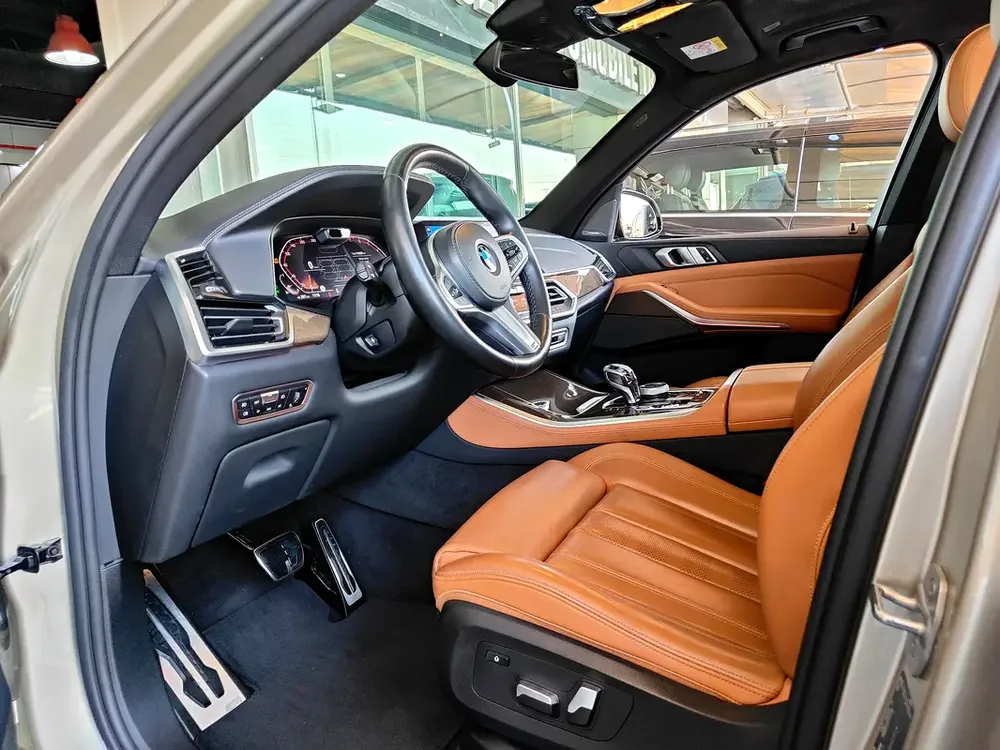 AED 1,680 P.M | 2019 BMW X5 xDrive40i M Sport | Under Warranty and BMW Service Contract | GCC | - Image 10