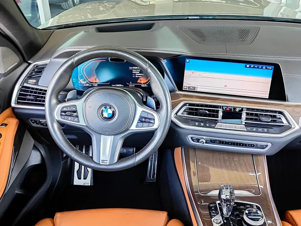 AED 1,680 P.M | 2019 BMW X5 xDrive40i M Sport | Under Warranty and BMW Service Contract | GCC | - Image 11