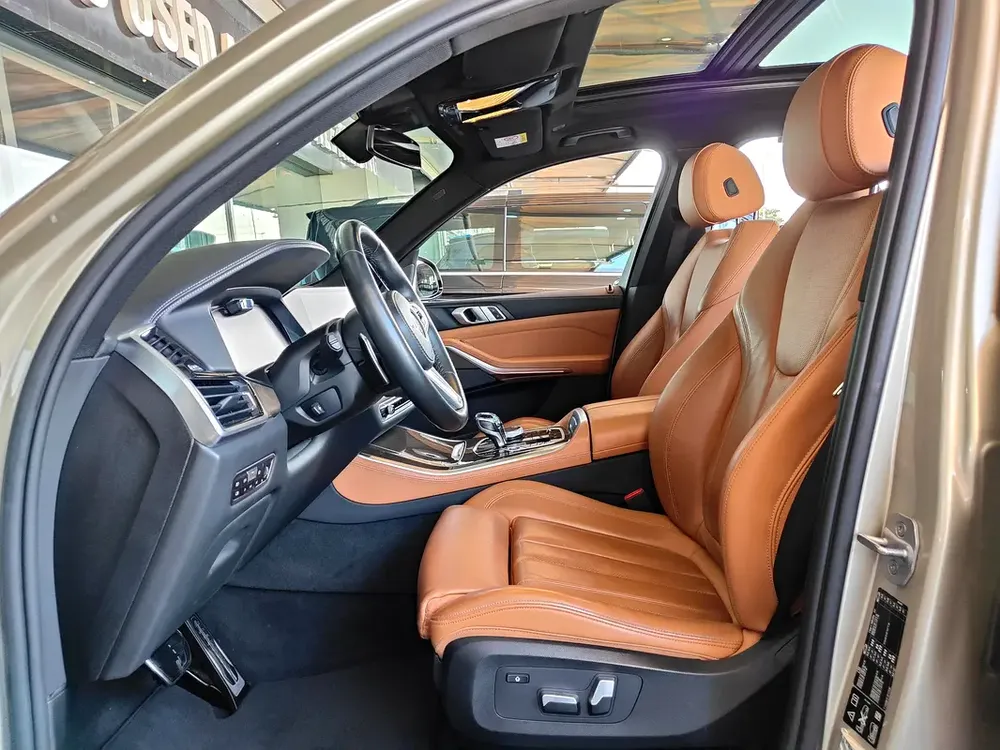 AED 1,680 P.M | 2019 BMW X5 xDrive40i M Sport | Under Warranty and BMW Service Contract | GCC | - Image 13