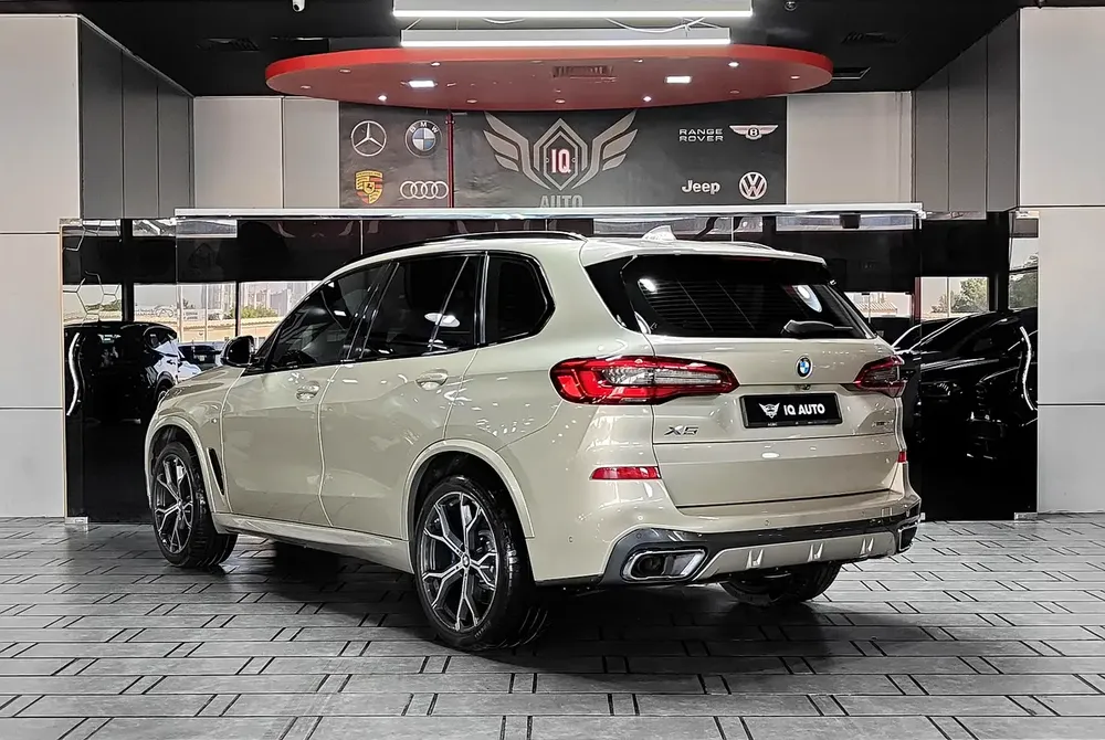 AED 1,680 P.M | 2019 BMW X5 xDrive40i M Sport | Under Warranty and BMW Service Contract | GCC | - Image 7