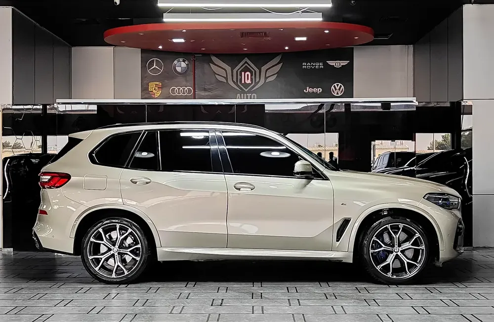 AED 1,680 P.M | 2019 BMW X5 xDrive40i M Sport | Under Warranty and BMW Service Contract | GCC | - Image 8