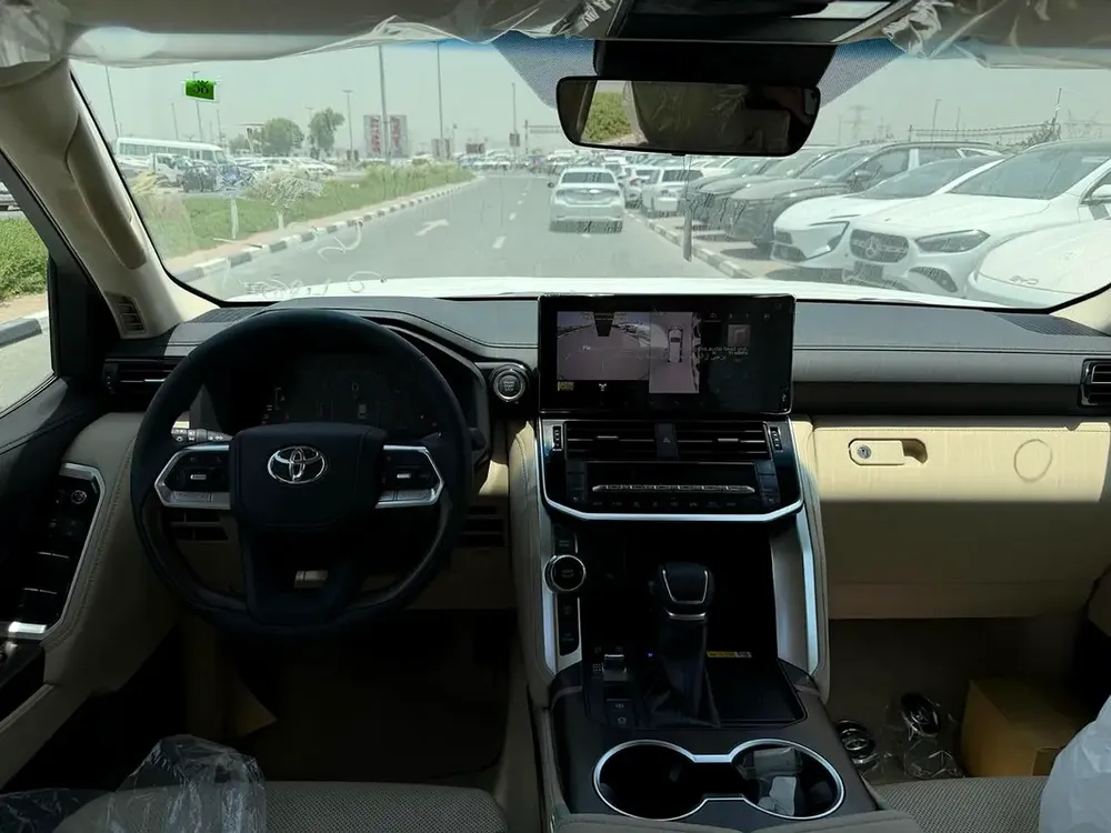Toyota Land Cruiser 2026 GXR GCC Specs - Image 7