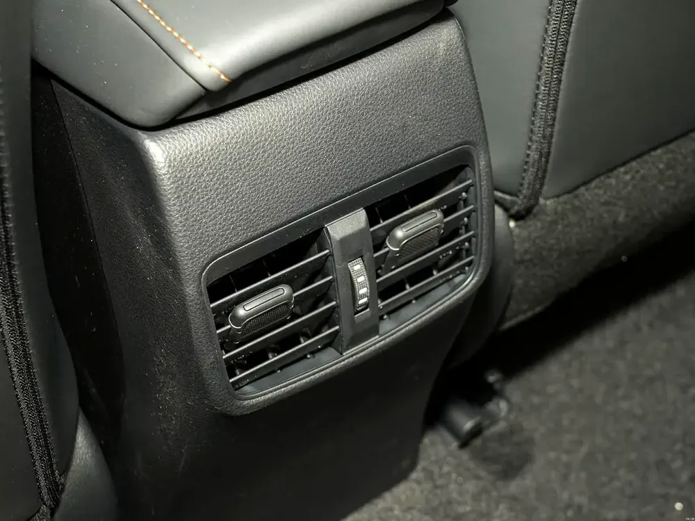 TOYOTA COROLLA ELITE FULL OPTION CHINESE SPECS 2026 MODEL - Image 10