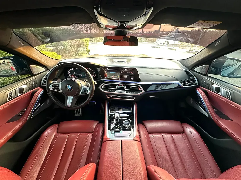 BMW X6 M50i V8 2022 GCC UNDER WARRANTY WITH CONTRACT SERVICE FULL SERVICE HISTORY - Image 9