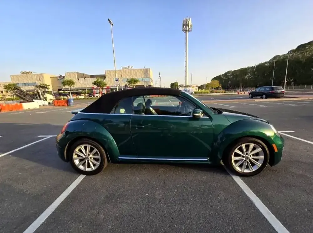 2017 Volkswagen beetle convertible turbo s - Image 13