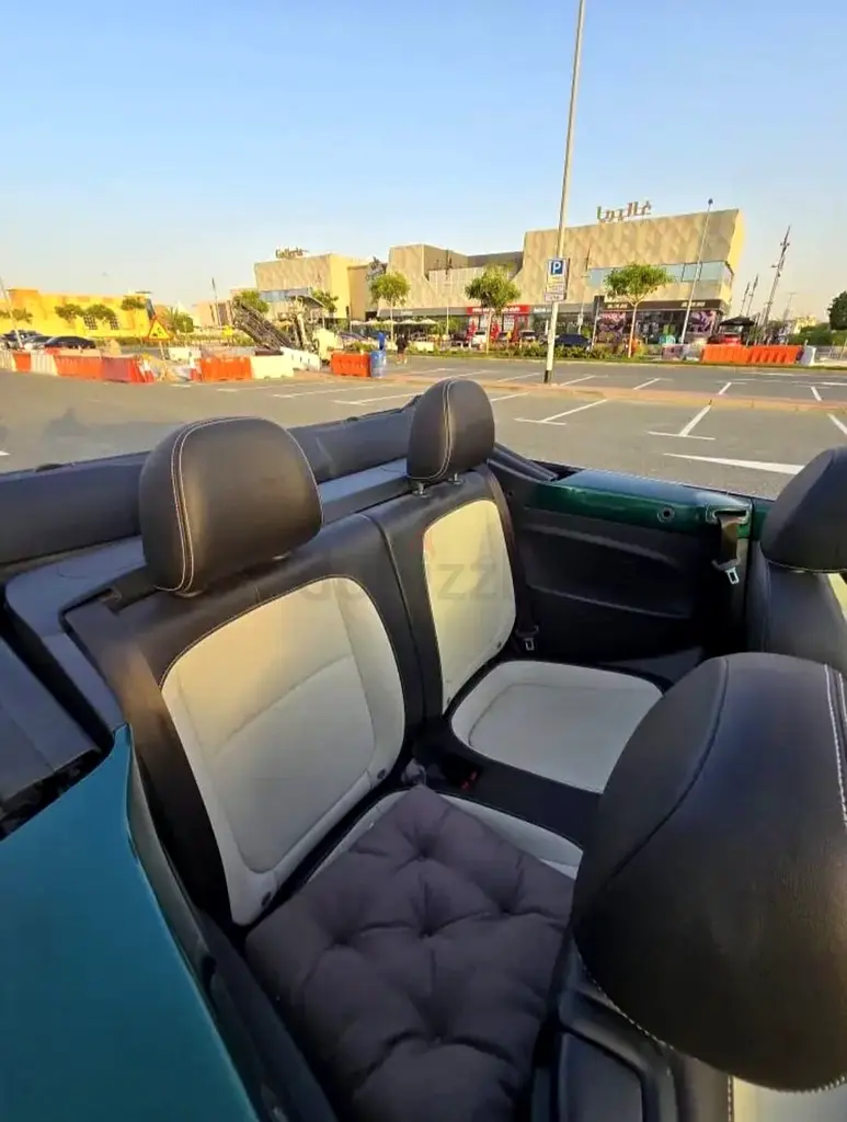 2017 Volkswagen beetle convertible turbo s - Image 7