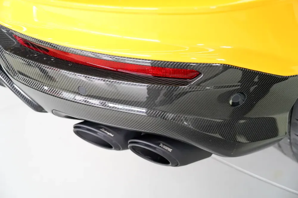 URUS PERFORMANTE | AKRAPOVIC EXHAUST | CARBON BONNET | CARBON INTERIOR AND EXTERIOR - Image 20