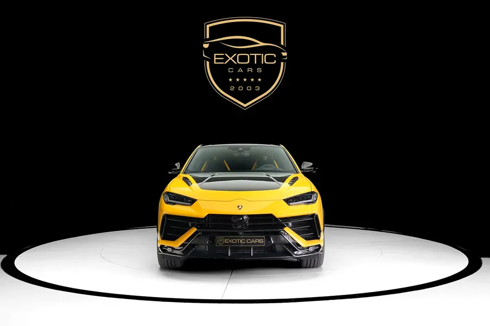 URUS PERFORMANTE | AKRAPOVIC EXHAUST | CARBON BONNET | CARBON INTERIOR AND EXTERIOR - Image 5