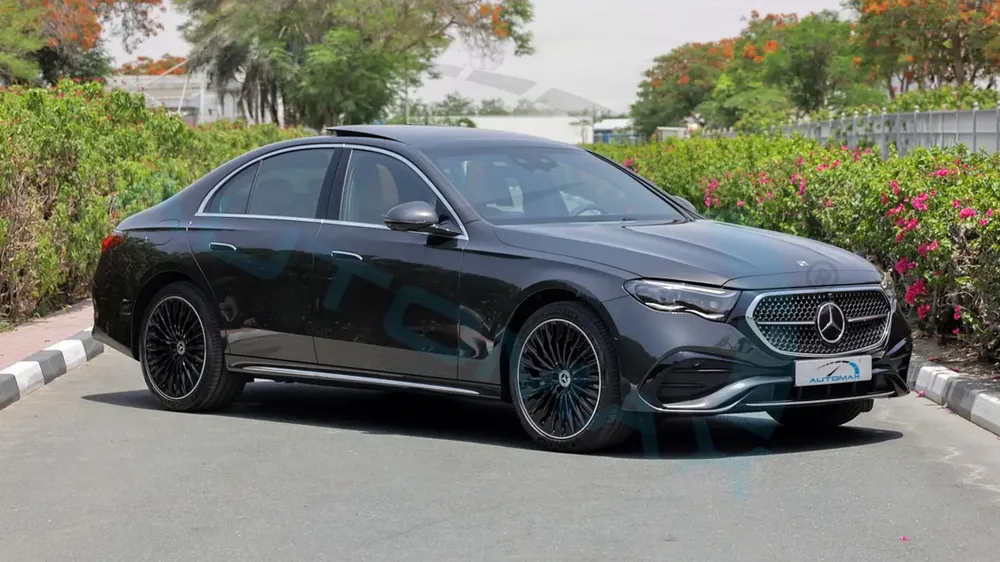 ( Eid al-Adha Offer ) 2026 Mercedes-Benz E 300 AMG EQ Boost 2.0T RWD GCC 0KM With 2 Years Warranty - Image 4