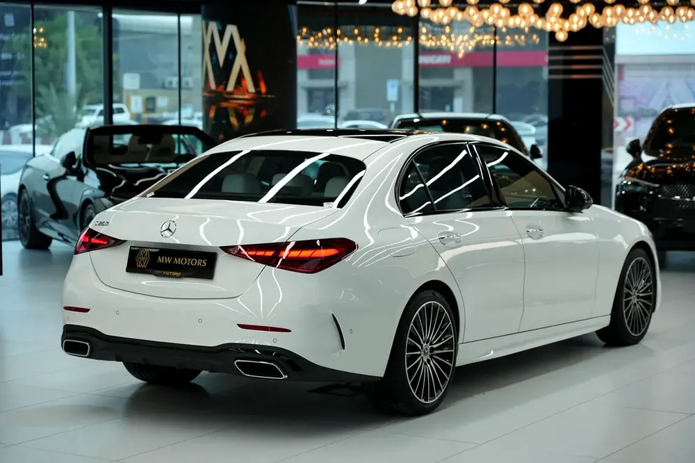 Mercedes-Benz C-Class C200 2026 GCC Specs - Like New! - Image 4
