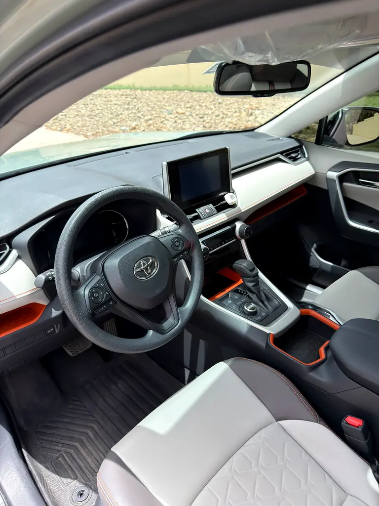 Toyota Rav 4 Adventure 2025 GCC | Futtaim Service and Warranty Package - Image 12
