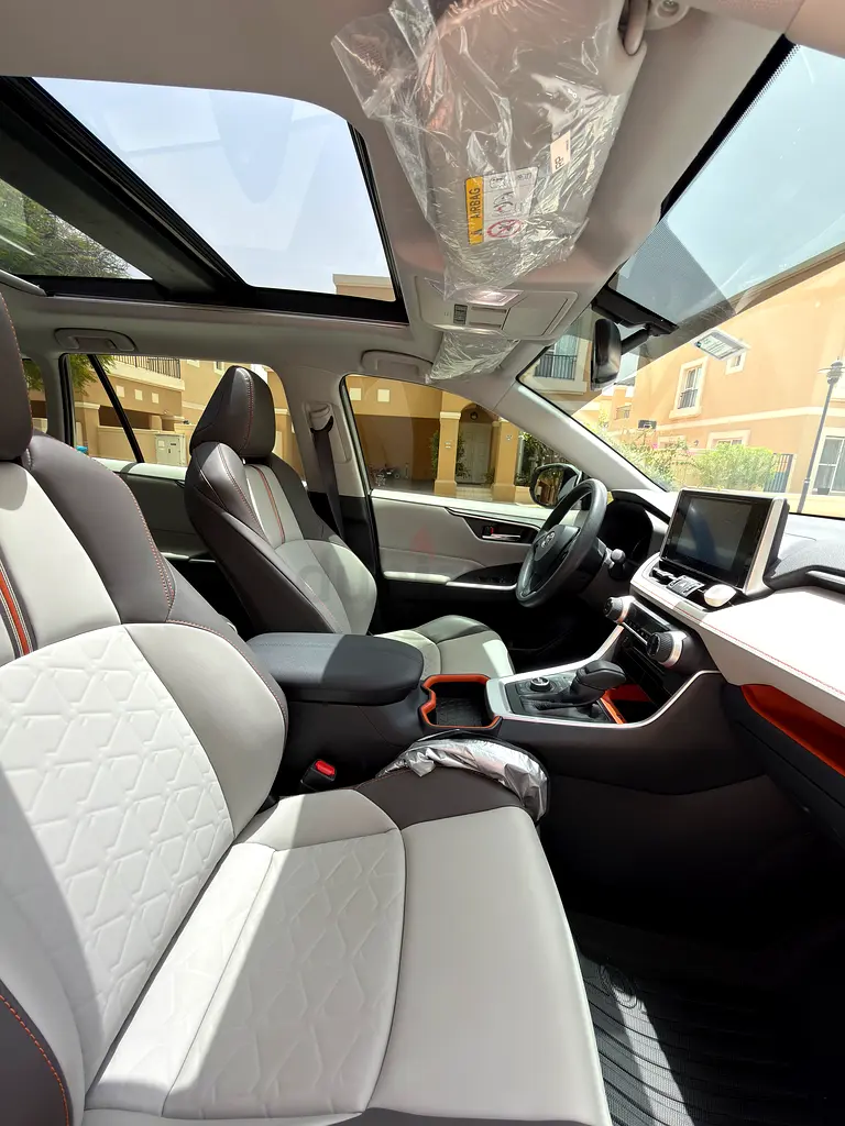 Toyota Rav 4 Adventure 2025 GCC | Futtaim Service and Warranty Package - Image 8