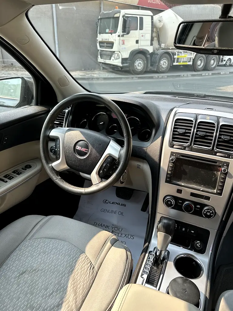 GMC Acadia 2012 GCC | 7-Seater | Excellent Condition - Image 10