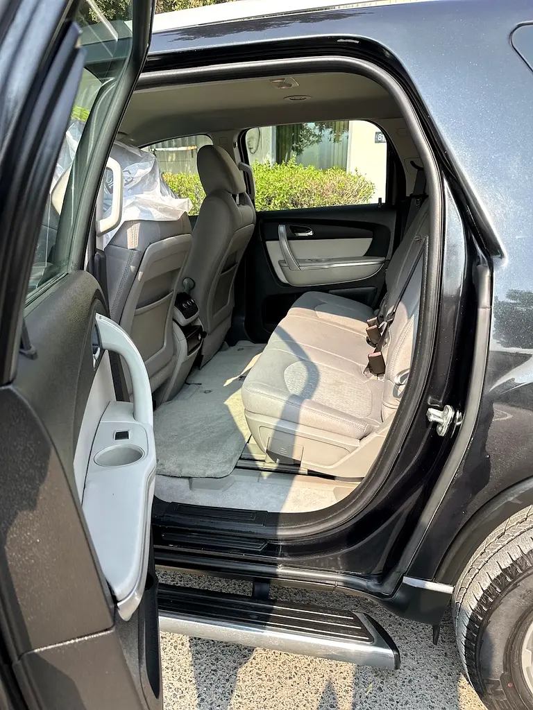 GMC Acadia 2012 GCC | 7-Seater | Excellent Condition - Image 12