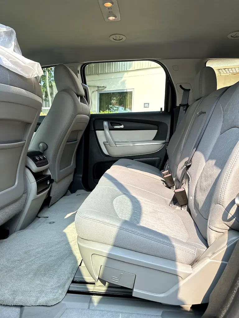 GMC Acadia 2012 GCC | 7-Seater | Excellent Condition - Image 13