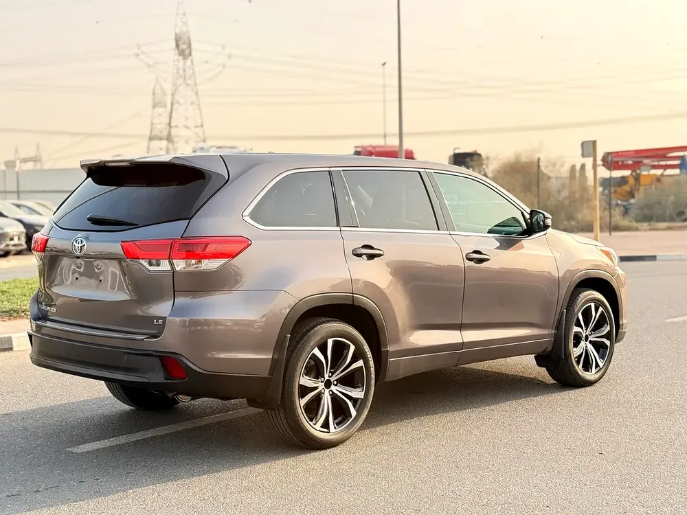 Toyota HIGHLANDER 2020 LE - Full Option - Image 18