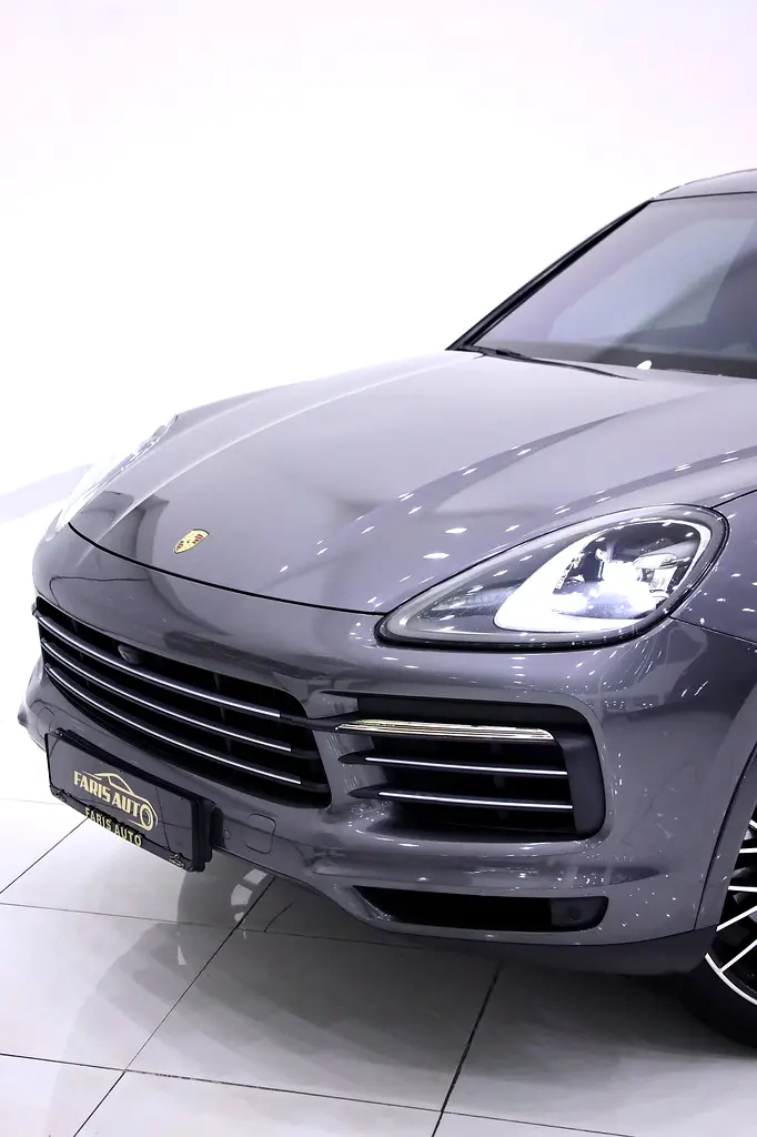 PORSCHE CAYENNE GCC FULLY LOADED + FULL SERVICE HISTORY - Image 19