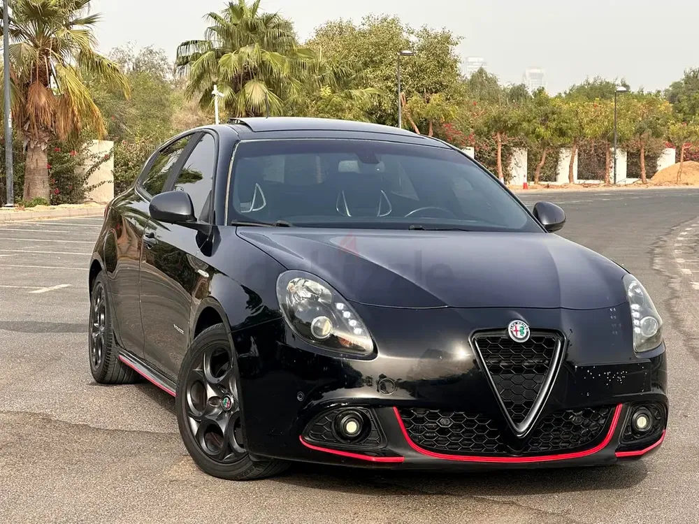 GIULIETTA 2019 Gcc in great condition - Image 7