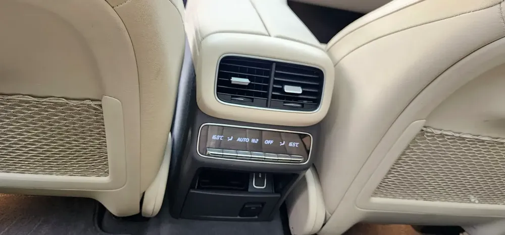 GLE 450 A M G  Beautiful Car - Image 12