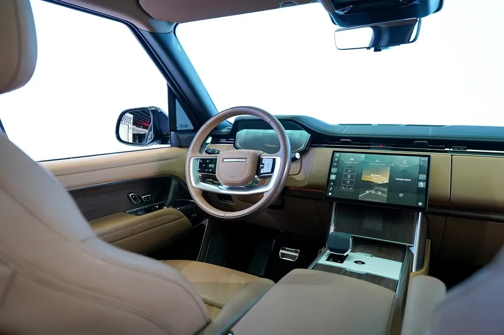 VOGUE AUTOBIOGRAPHY P530 | REAR ENTERTAINMENT | WARRANTY FEB 2030 | PANORAMIC ROOF - Image 13